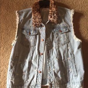 New men’s laboratory Lord & Taylor vest!